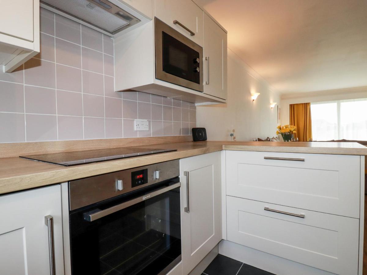 7 Europa Court Apartment