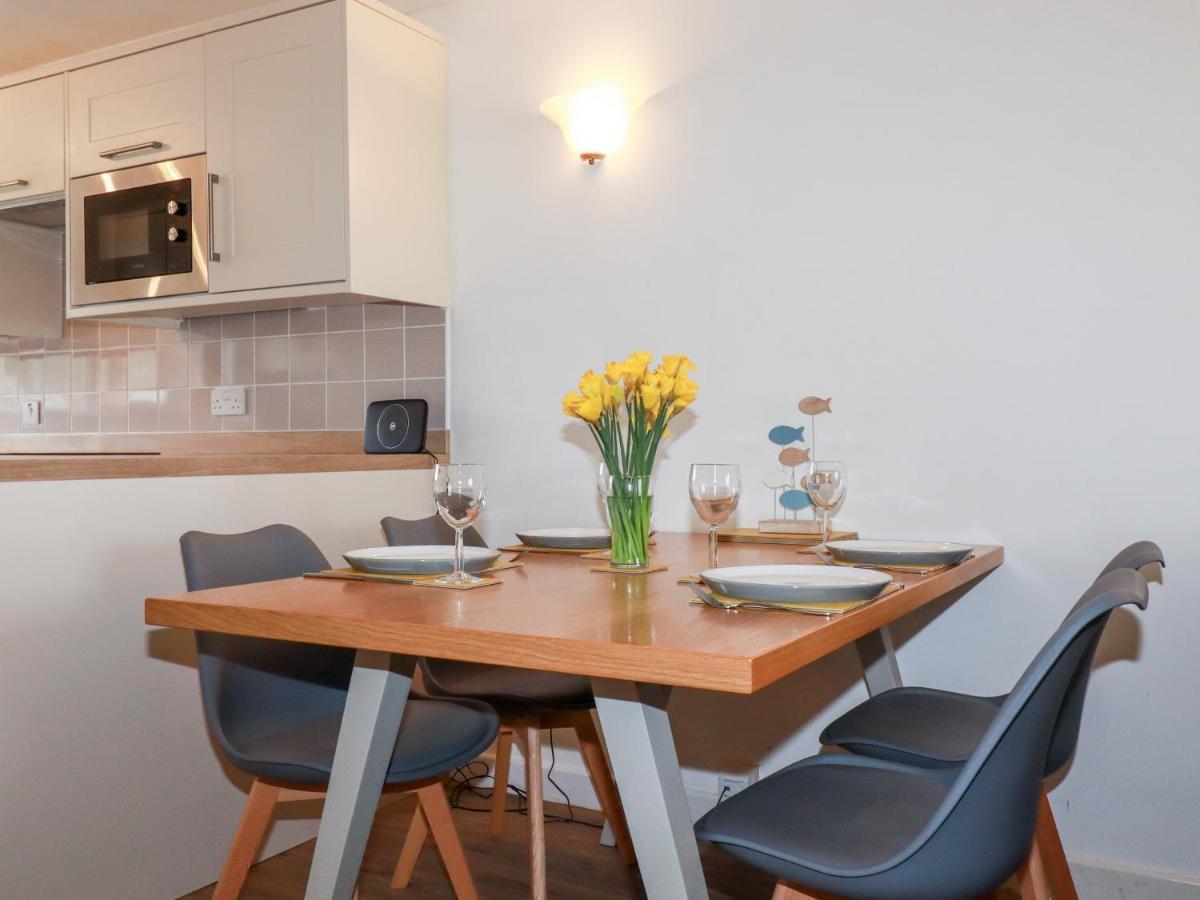 7 Europa Court Apartment *
